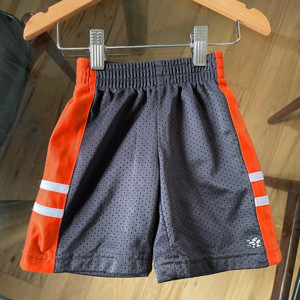 $4 💥New Balance Mesh Soccer / Basketball / Athletic Shorts, Grey & Orange